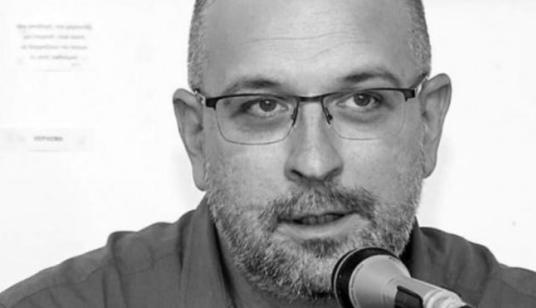 Ο Αριστείδης Δάγλας μιλάει στα παραπολιτικά για το νέο του βιβλίο "Στα σαράντα κύματα"