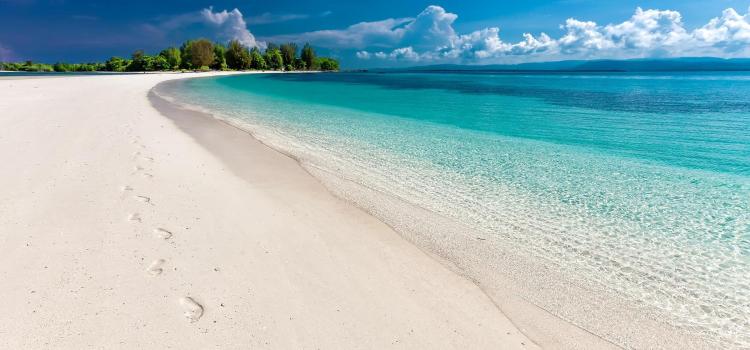 ΣΤΗΝ ΠΑΡΑΛΙΑ