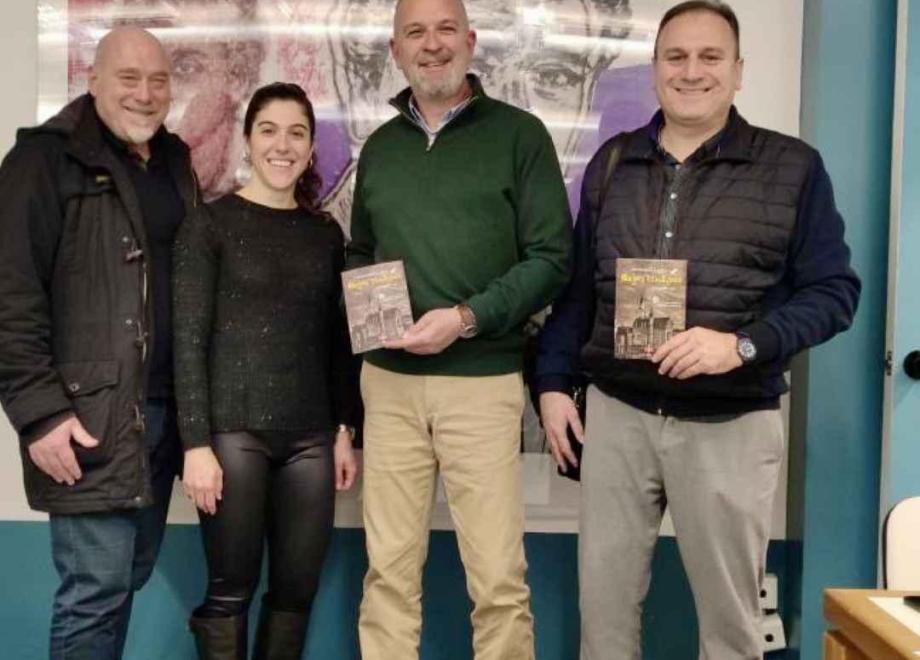 ΠΑΡΟΥΣΙΑΣΗ ΤΟΥ ΒΙΒΛΙΟΥ ΜΑΓΕΙΑ ΚΑΙ ΤΕΡΑΤΑ