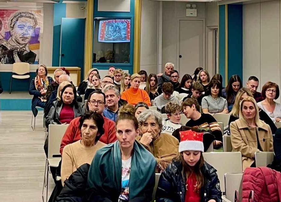 ΠΑΡΟΥΣΙΑΣΗ ΤΟΥ ΒΙΒΛΙΟΥ ΜΑΓΕΙΑ ΚΑΙ ΤΕΡΑΤΑ